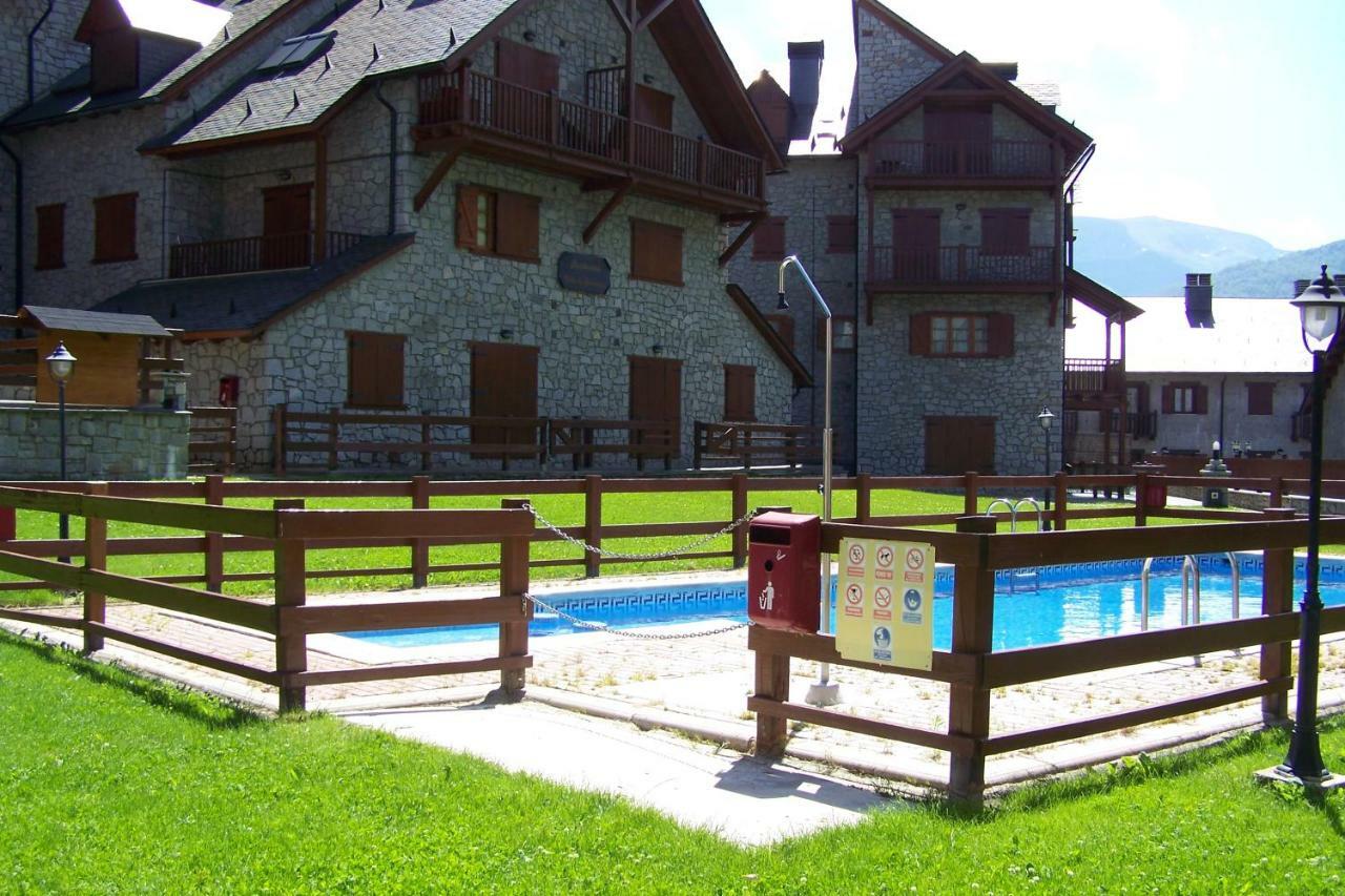 Apartamentos Nevados 24610 Benasque Exterior foto